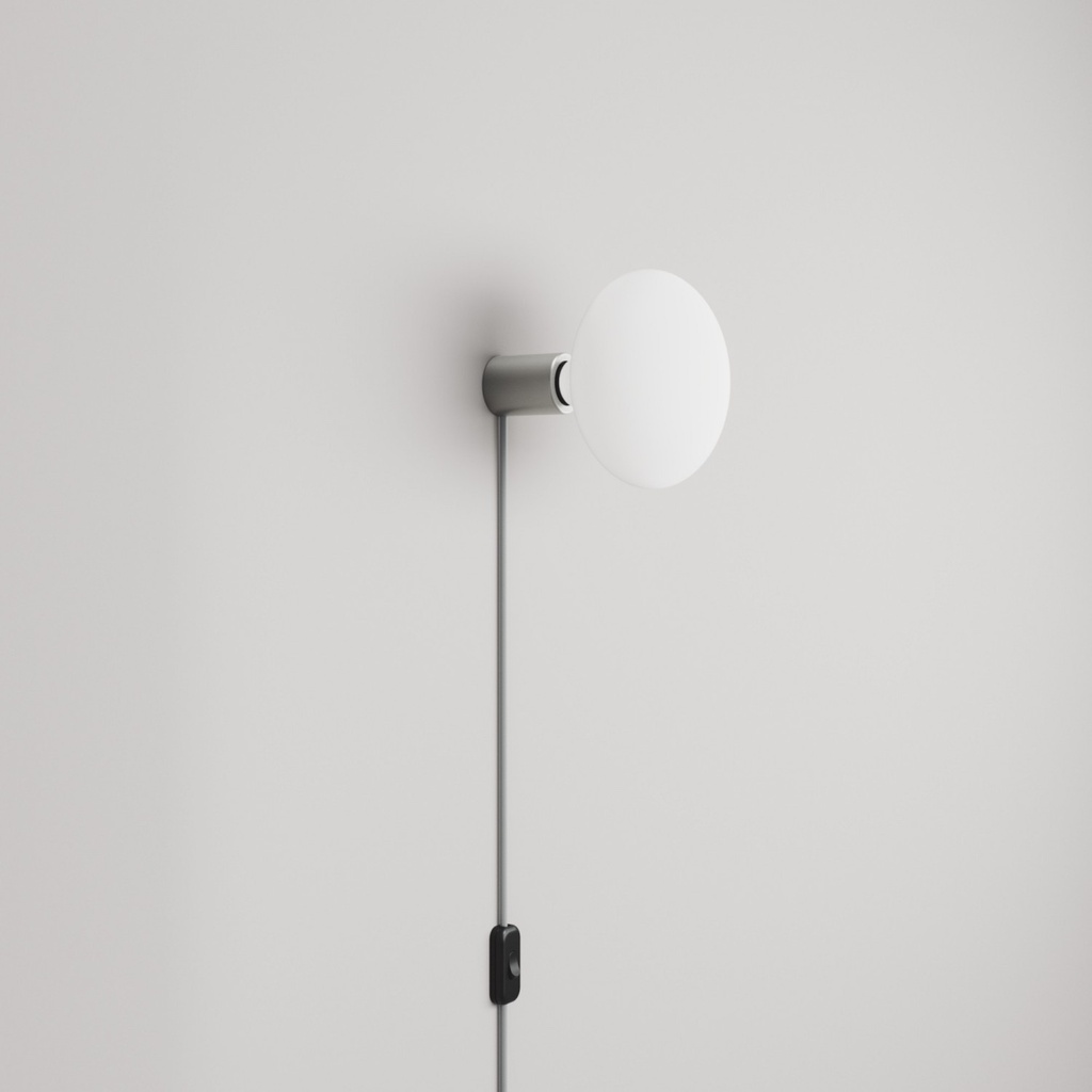Applique con spina, finitura metallica e lampadina LED Ellipse effetto porcellana – Senza lampadina, Titanio satinato, Spina EU – foto 3