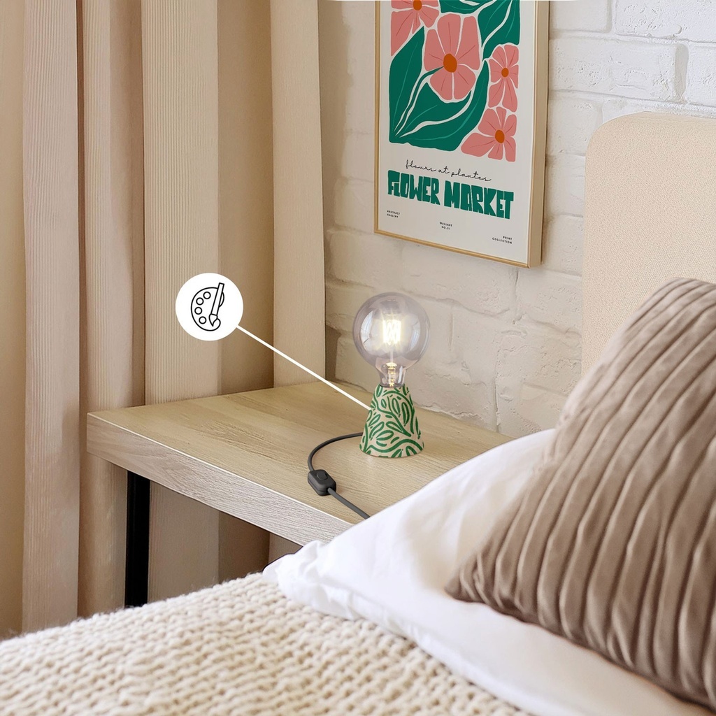 Table lamp with alder base and transparent light bulb – EU plug, RM04 – photo 3